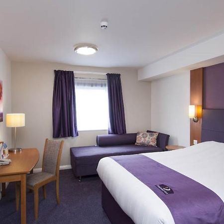 Premier Inn Liverpool Albert Dock Exterior photo