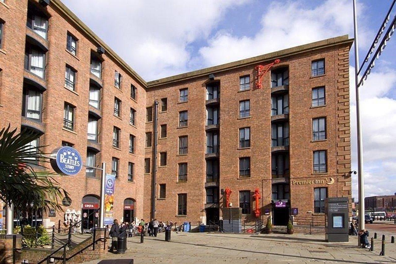 Premier Inn Liverpool Albert Dock Exterior photo